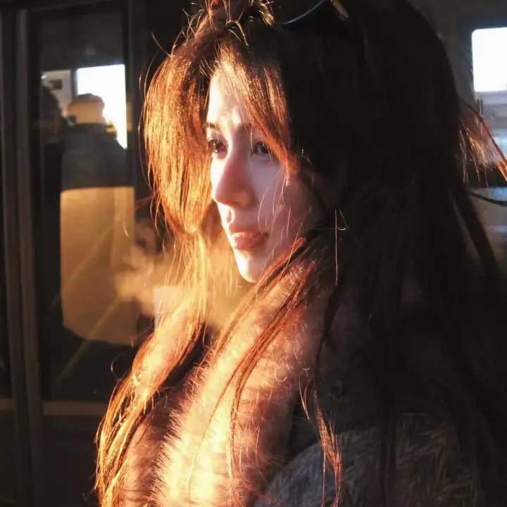 小楼又东风